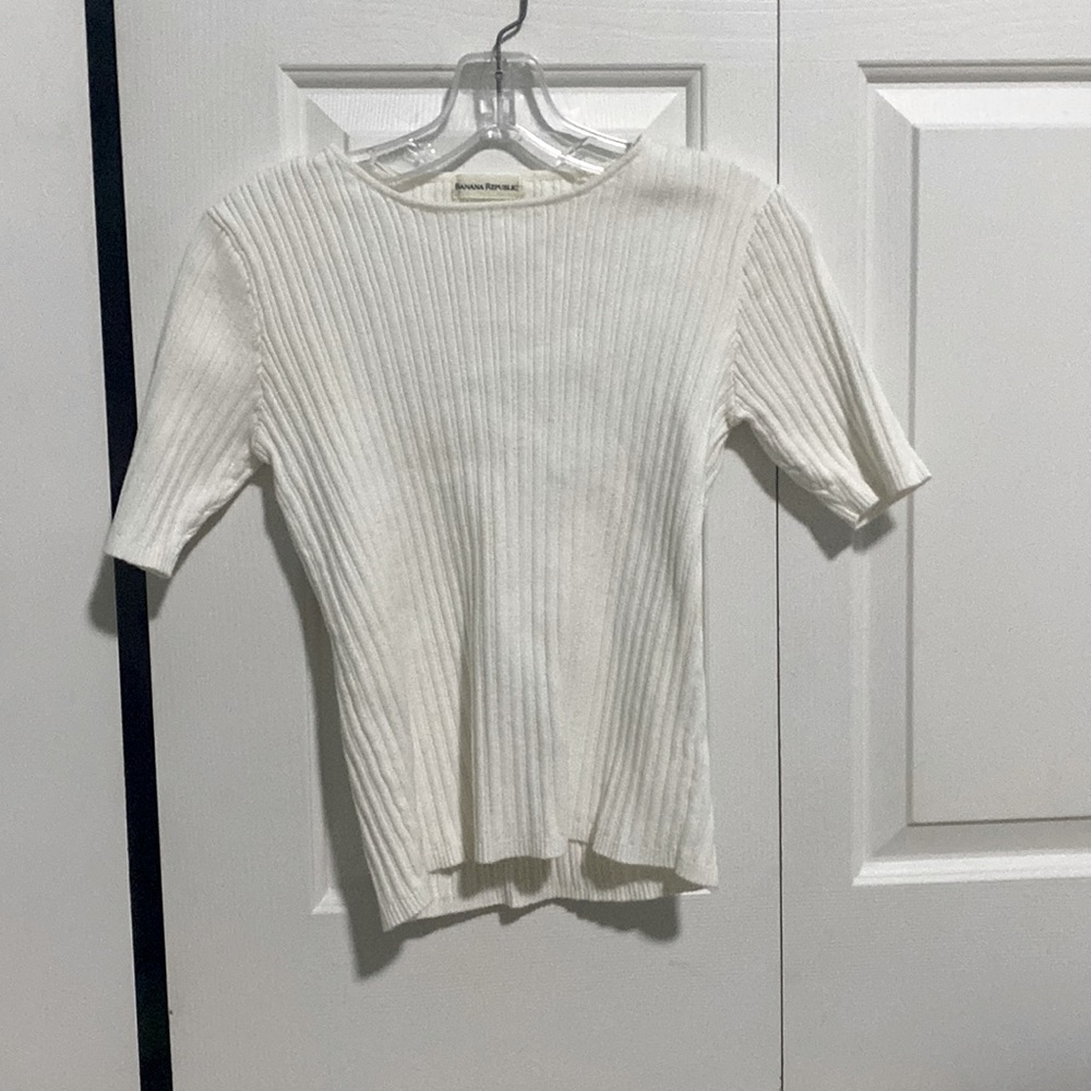 Banana Republic short sleeve shirt, size medium
